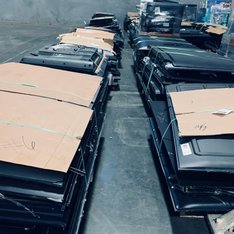 Truckload 18 Pallets - 264 Pcs - LED & LCD - Damaged / Missing Parts / Tested NOT WORKING - Samsung, VIZIO, Onn, LG