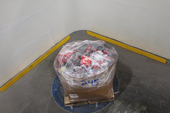 1 Pallet – 302 Pcs – Milwaukee Safety Clothing & Equipment – Major Retailer