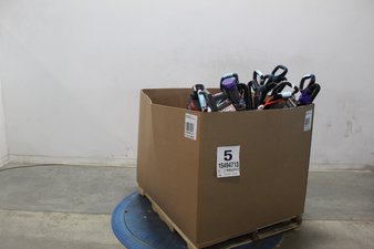 1 Pallet – 21 Pcs – Vacuums – Damaged / Missing Parts / Tested NOT WORKING – Dyson, Shark, Shark Navigator, Hoover