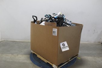 1 Pallet – 15 Pcs – Vacuums – Damaged / Missing Parts / Tested NOT WORKING – Shark, Dyson, Bissell, Hoover