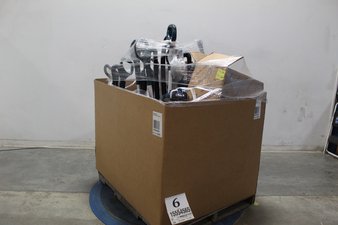 1 Pallet – 17 Pcs – Vacuums – Damaged / Missing Parts / Tested NOT WORKING – Shark, Dyson, Bobsweep, Hoover