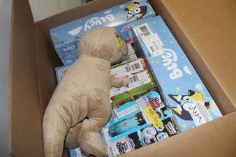 6 Parcel Boxes – 66 Pcs – Stuffed Animals, Action Figures, Vehicles, Trains & RC – OPEN BOX UNTESTED RETURNS – Walmart