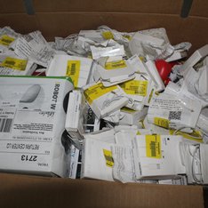 1 Parcel Box - 93 Pcs - In Ear Headphones, Microsoft - Untested Customer Returns - Major Retailer