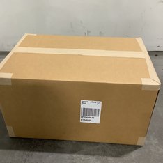 1 Parcel Box - 47 Pcs - T-Shirts, Polos, Sweaters, Underwear & Socks - Untested Customer Returns - Under Armour, Darn Tough, Columbia, The North Face - Outdoor Retailer