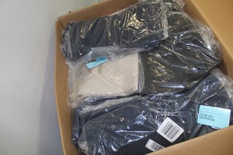 1 Parcel Box – 30 Pcs – Like New and New Apparel – T-Shirts, Polos, Sweaters, Dress Shirts – JC Penney