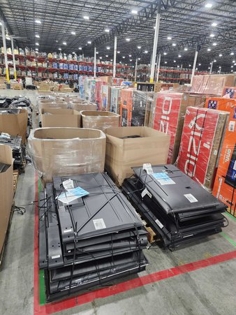 Truckload 24 Pallets – 347 Pcs – LED & LCD – Damaged / Missing Parts / Tested NOT WORKING – VIZIO, Onn, TCL, Samsung