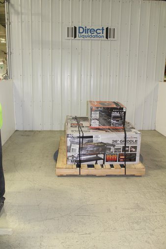 WEEKEND SPECIAL – 1 Pallet – 3 Pcs – New BLACKSTONES! – New and New Damaged Box – Walmart