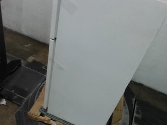 Pallet – 1 Pcs – Refrigerators – Damaged / Missing Parts – WHIRLPOOL