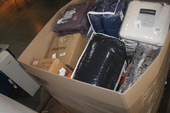 12 Pallets – 776 Pcs – Curtains & Window Coverings, Bedding Sets, Kitchen & Dining, Sheets, Pillowcases & Bed Skirts – Like New or New Customer Returns – JC Penney
