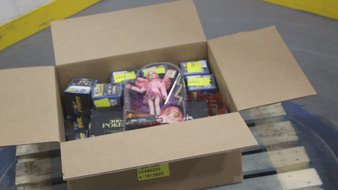 3 Parcel Boxes – 104 Pcs – Action Figures, Stuffed Animals – NEW/SEALED Products – Walmart