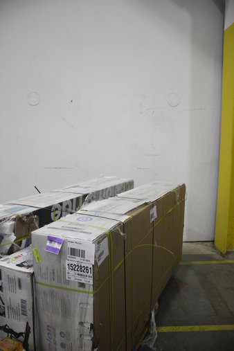 4 Pallets – 39 Pcs – Powered, Safes, Unsorted – Untested Customer Returns – Walmart