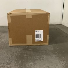 1 Parcel Box - 52 Pcs - Jeans, Pants, Legging & Shorts, T-Shirts, Polos, Sweaters & Cardigans, Jackets & Outerwear - Untested Customer Returns - Columbia, Under Armour, Wrangler, ActionHeat - Outdoor Retailer