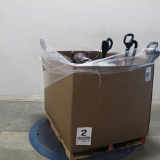 1 Pallet - 16 Pcs - Vacuums - Damaged / Missing Parts / Tested NOT WORKING - Shark, Dyson, FitRx, Nestfair