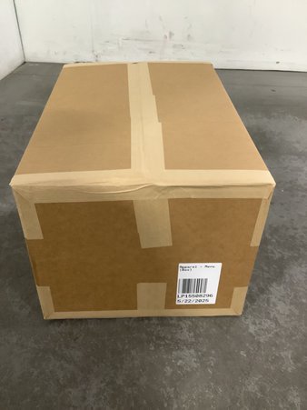 1 Parcel Box – 29 Pcs – Jeans, Pants & Shorts, Jackets & Outerwear – Untested Customer Returns – The North Face, Columbia – Outdoor Retailer
