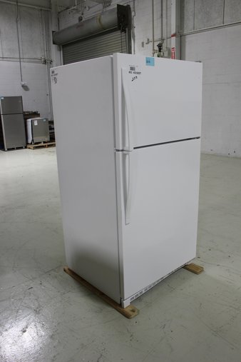 Pallet – 1 Pcs – Refrigerators – New Damaged Box (Scratch & Dent) – WHIRLPOOL