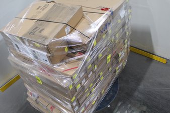 3 Pallets – 73 Pcs – New Bedroom, Living Room, Dining Room & Kitchen – New and New Damaged Box – Walmart