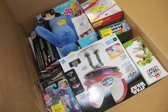 1 Parcel Box – 21 Pcs – Vehicles, Trains & RC, Stuffed Animals – OPEN BOX UNTESTED RETURNS – Walmart