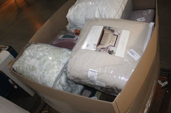 6 Pallets – 631 Pcs – Curtains & Window Coverings, Sheets, Pillowcases & Bed Skirts, Decor, Bedding Sets – Like New or New Customer Returns – JC Penney