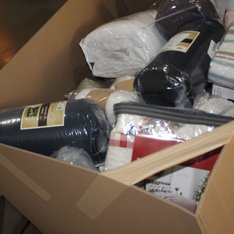3 Pallets - 289 Pcs - Curtains & Window Coverings, Kitchen & Dining, Decor, Bath - Like New or New Customer Returns - JC Penney