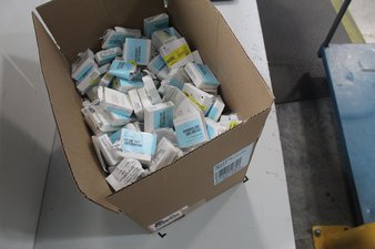 Flash Sale! Box – 234 Pcs – In Ear Headphones – Untested Customer Returns – Apple