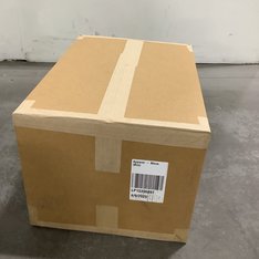 1 Parcel Box - 35 Pcs - Jeans, Pants & Shorts, T-Shirts, Polos, Sweaters - Untested Customer Returns - Columbia, Under Armour, The North Face, Wrangler - Outdoor Retailer
