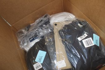 1 Parcel Box – 40 Pcs – Like New and New Apparel – Jeans, Pants & Shorts, Dress Shirts, Jackets & Outerwear – JC Penney