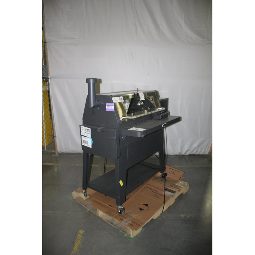 Pallet 1 Pcs Grills & Outdoor Cooking Customer Returns The