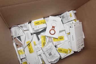 Box – 42 Pcs – Other, Apple Watch – Untested Customer Returns – Apple, Zagg, OtterBox