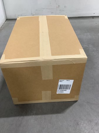 1 Parcel Box – 32 Pcs – T-Shirts, Polos, Sweaters, Jeans, Pants & Shorts – Untested Customer Returns – Columbia, Under Armour, ARIAT, The North Face – Outdoor Retailer