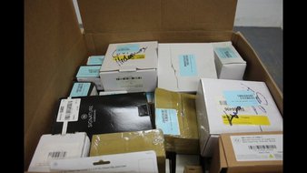 1 Parcel Box – 65 Pcs – Kitchen & Bath Fixtures, Hardware – Untested Customer Returns – Signature Hardware