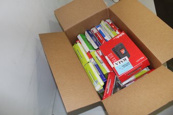 1 Parcel Box Box- 22 Pcs – Other – Customer Returns (Plug and Play Tested) – Samsung, TCL, Motorola – Walmart