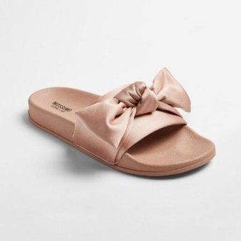 25 Pcs – Mossimo Supply Co. Women’s Julisa Slide Sandals with a Bow Blush 7 – New, Like New – Retail Ready