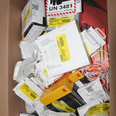 1 Parcel Box - 54 Pcs - In Ear Headphones, Point & Shoot, Other - Untested Customer Returns - Major Retailer